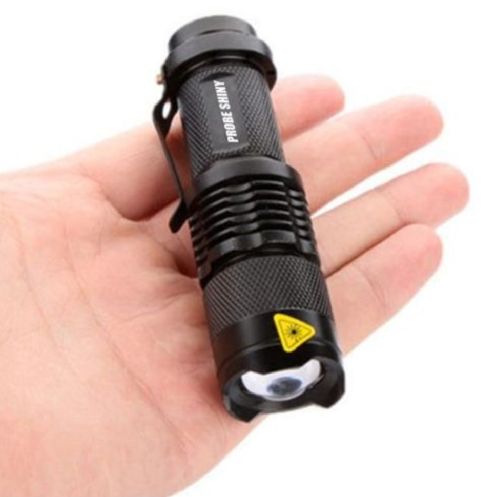 Mini USB-uppladdningsbar ficklampa - Vandring